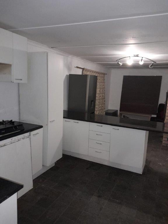 To Let 3 Bedroom Property for Rent in Bellville Central Western Cape